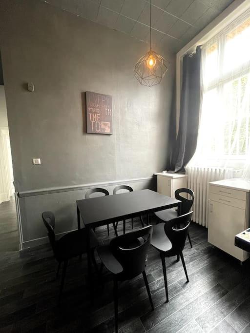 Agreable Maison De Ville Dans La Plus Belle Avenue Orleans Exterior photo