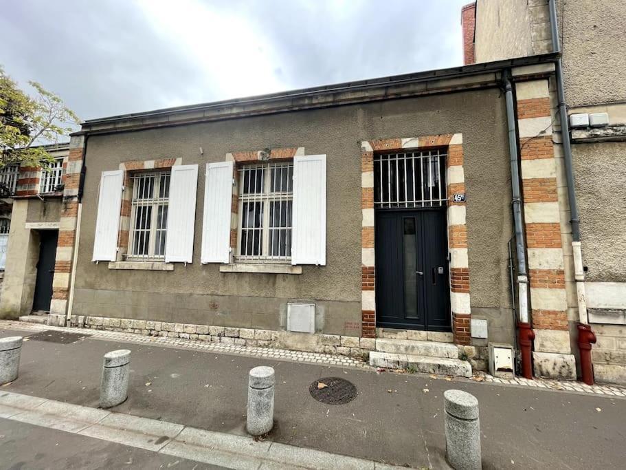 Agreable Maison De Ville Dans La Plus Belle Avenue Orleans Exterior photo