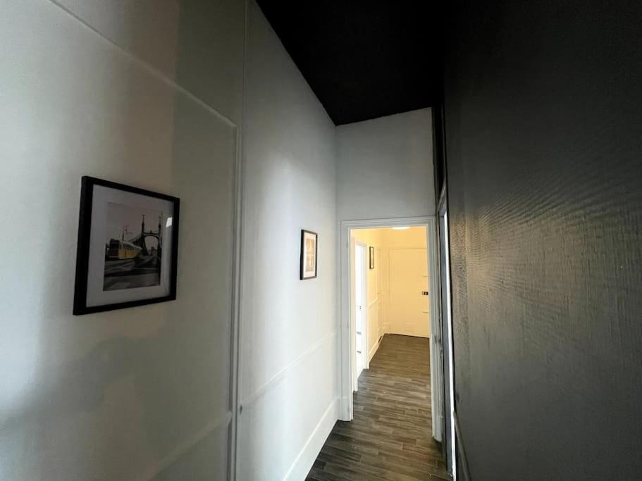 Agreable Maison De Ville Dans La Plus Belle Avenue Orleans Exterior photo